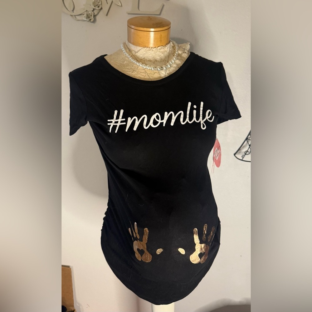 Maternity Too with Sides Fitted & Graphic with little hands, #momlife